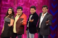 Ali Tho Jaliga Show Photos